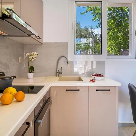 Gkountis Garden Apartment *